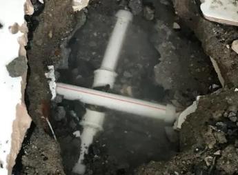 平顶山新华阳台漏水维修公司为您分享楼上楼下漏水怎么处理