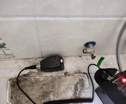 平顶山新华屋顶漏水维修公司分享下卫生间漏水的危害及解决方法